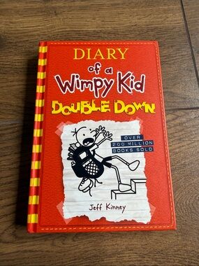 Diary of a Wimpy Kid: Double Down - Red Kids Book